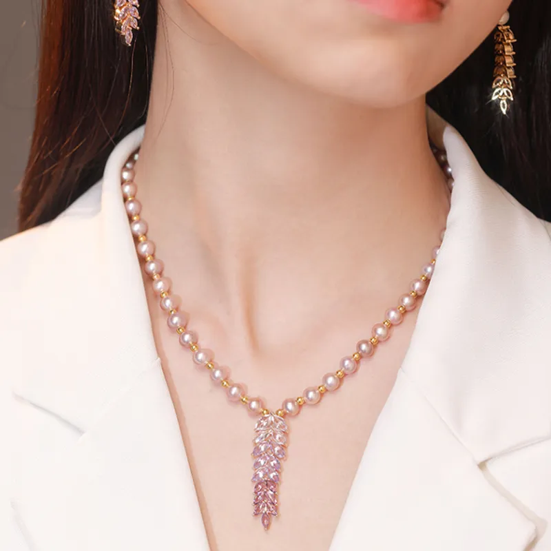 Natural Freshwater Pearl and Zircon Wheat Pendant Necklace
